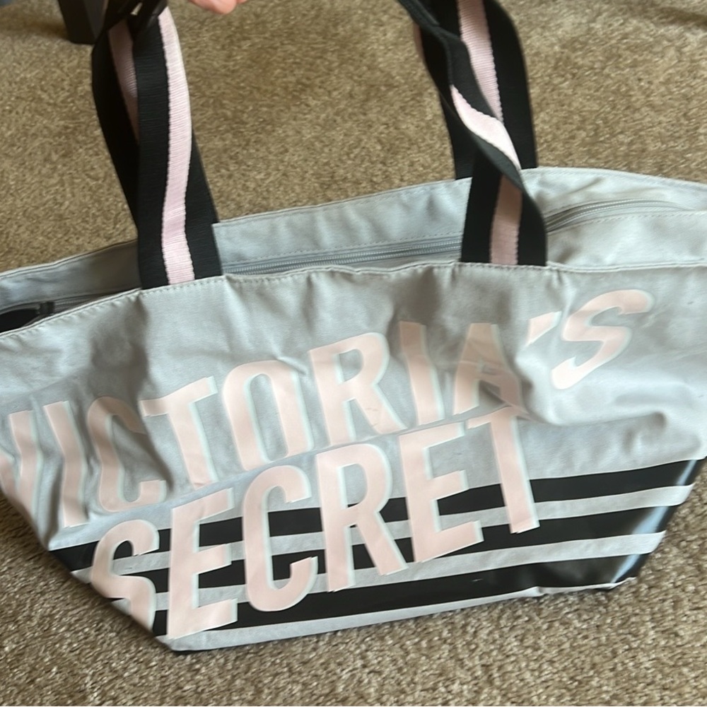VS duffle bag